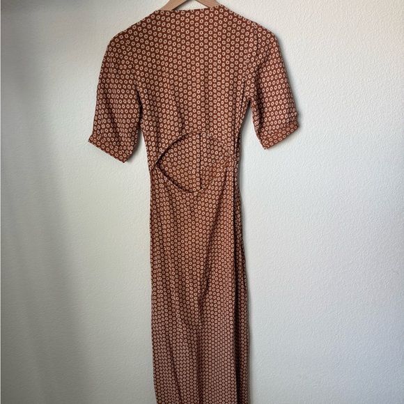 Elegant Polka Dot Maxi Dress - Picture 8 of 12